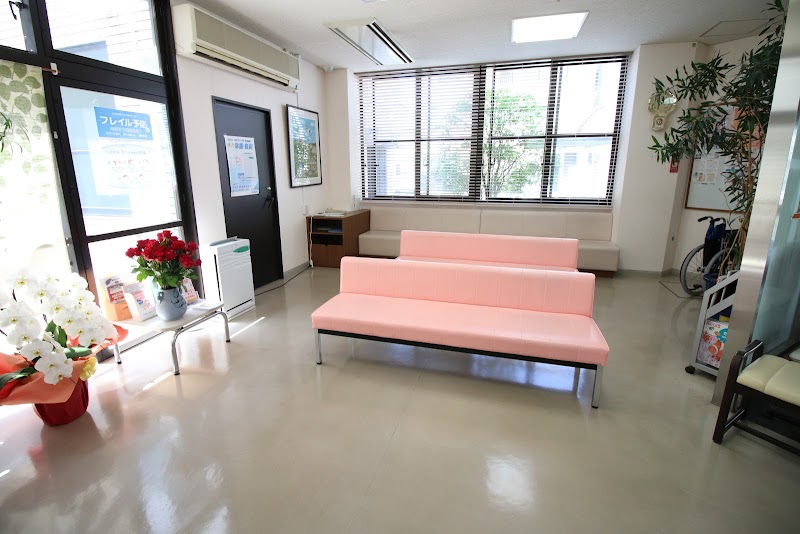医療法人三修会 友田ファミリークリニックの写真 1
